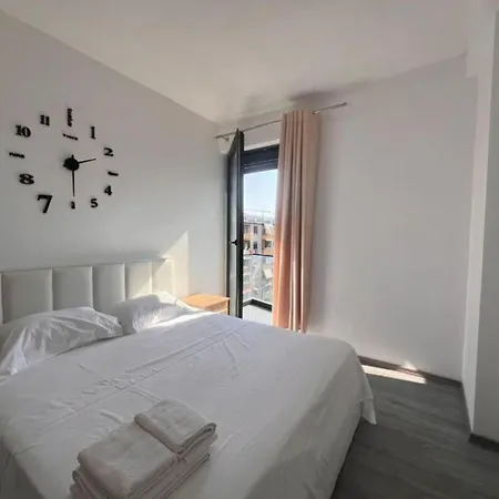 Kalpazo Mosaic شقة