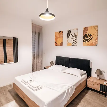 Kalpazo Mosaic Lägenhet Tirana