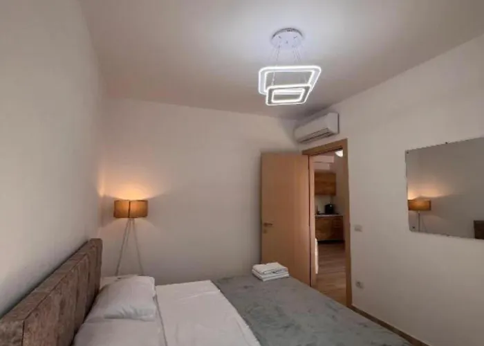 Kalpazo Mosaic شقة تيرانا