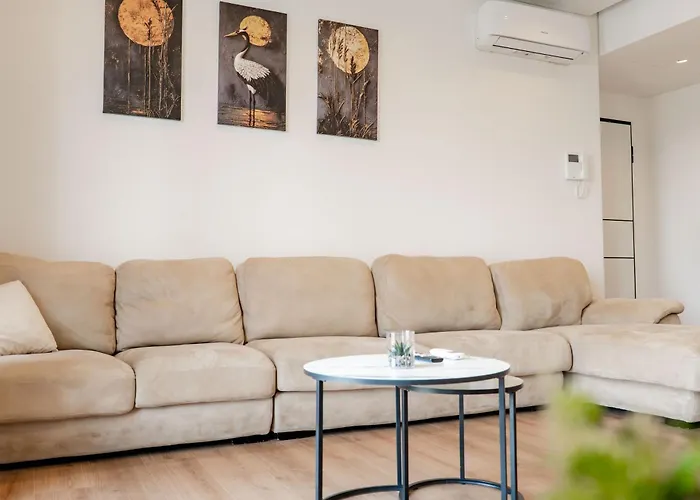 Kalpazo Mosaic شقة